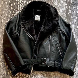 ABERCROMBIE AND FITCH VEGAN LEATHER FAUX FUR AVIATOR JACKET
